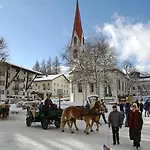 Seefeld Alpine Hideaway Apartment