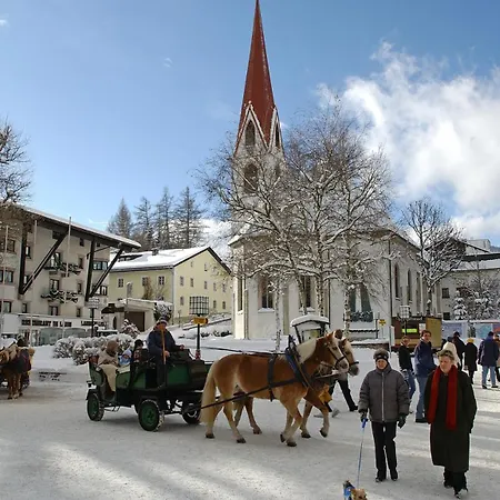 Seefeld Alpine Hideaway アパート