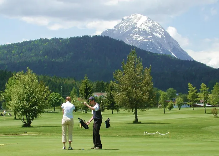 Seefeld Alpine Hideaway Apartment *